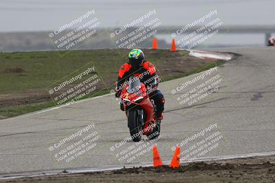 media/Nov-29-2025-TrackDaz (Sat) [[10ae2d9bce]]/B Group/Session 3 (Outside Grapevine)/